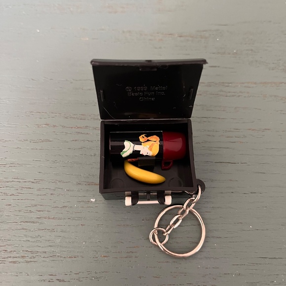 Set of 2 Vintage 1999 Barbie Keychains - Picture 5 of 7